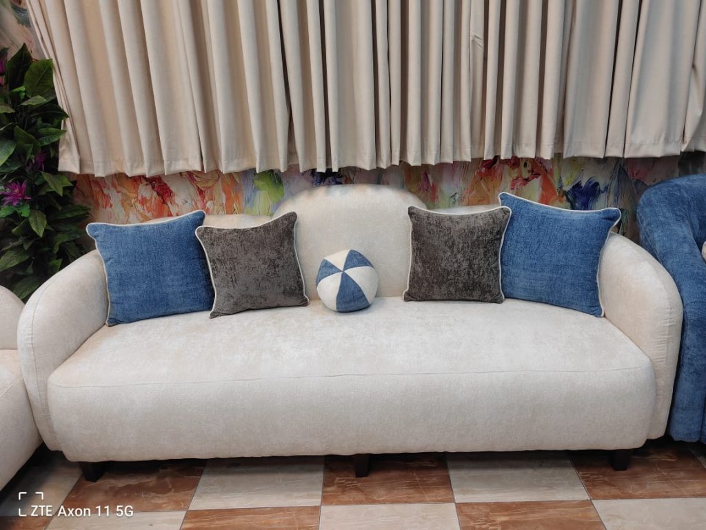 81280c73 33b2 4303 aa83 d0558f946da4